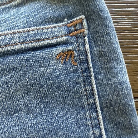Madewell Cali Demi-Boot Jeans in Dorrance Wash TENCEL 23P Light Wash Stretch - Picture 5 of 11
